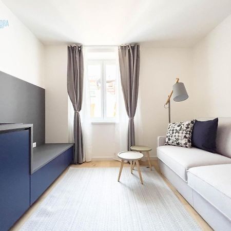 Slataper 19 Tirabora Short Rent Lägenhet Trieste Exteriör bild