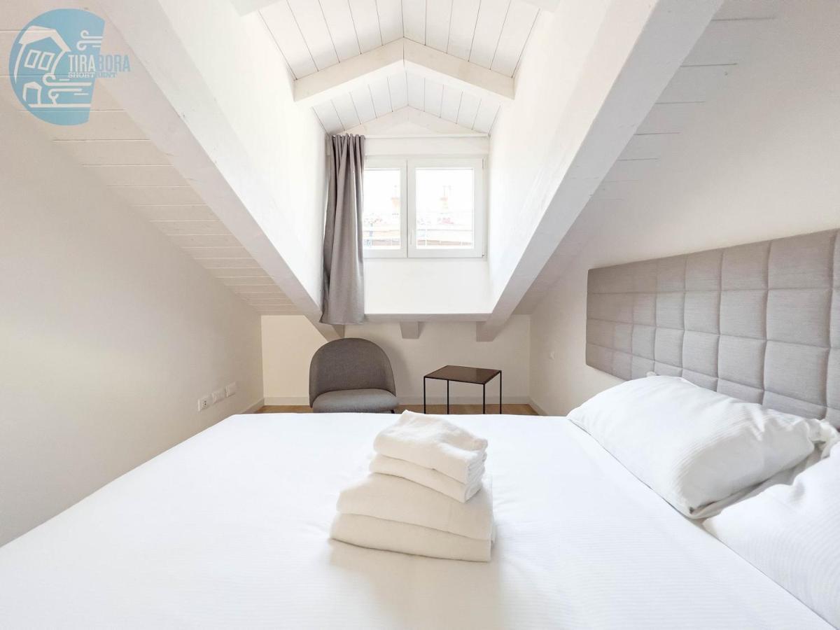 Slataper 19 Tirabora Short Rent Lägenhet Trieste Exteriör bild